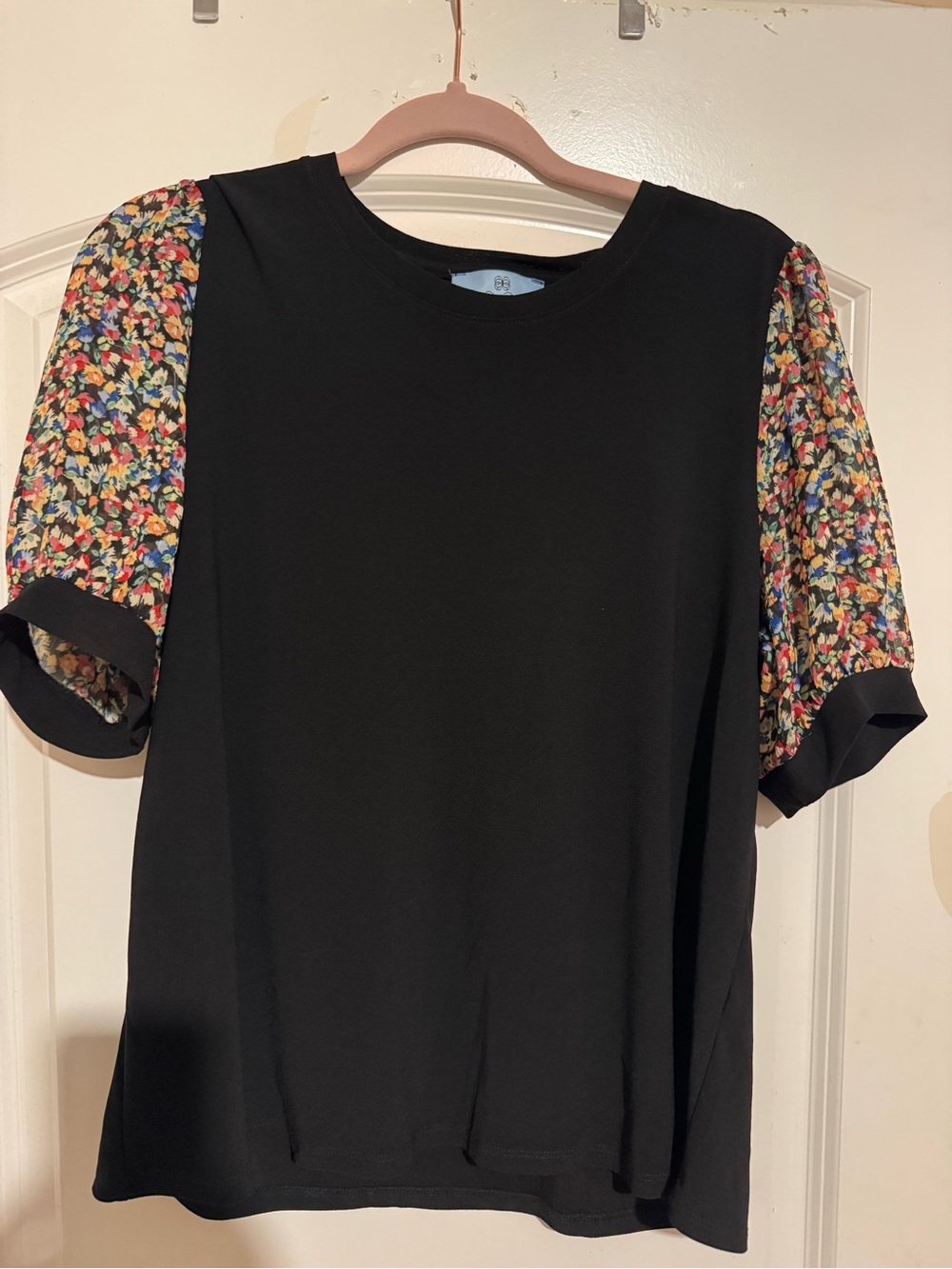 CeCe Black Tee with Multicolor Floral Puff Sleeves